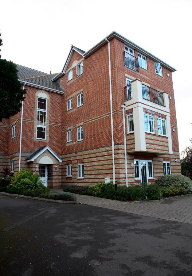 Basingstoke Apartments - Westlands House, City Centre, Home-From-Home Εξωτερικό φωτογραφία