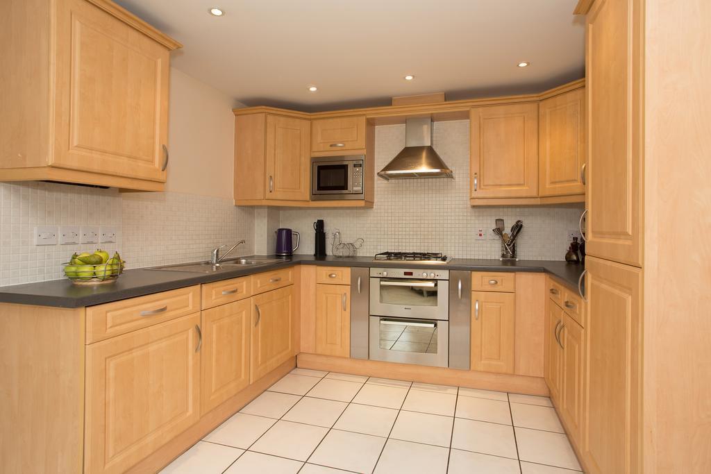 Basingstoke Apartments - Westlands House, City Centre, Home-From-Home Εξωτερικό φωτογραφία