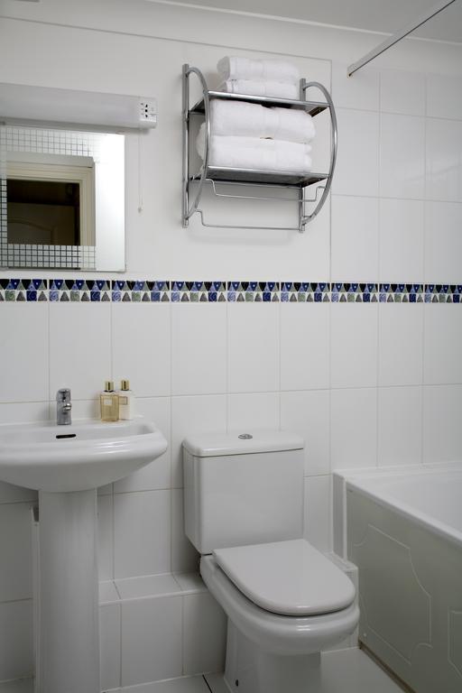 Basingstoke Apartments - Westlands House, City Centre, Home-From-Home Εξωτερικό φωτογραφία